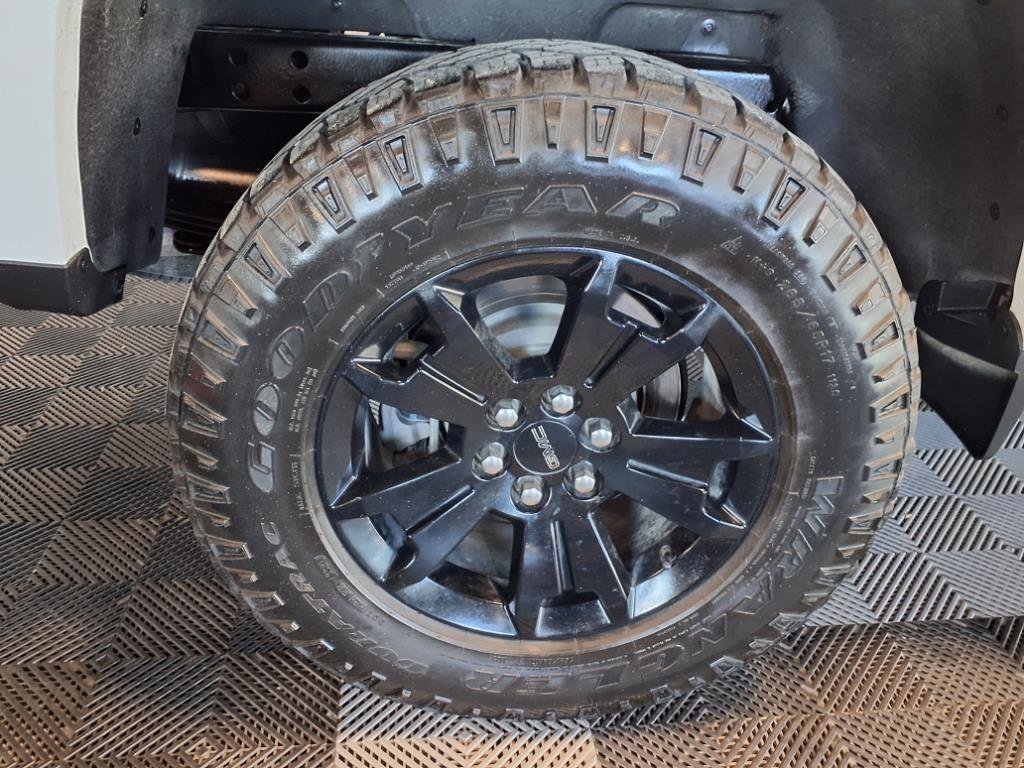 Used 2022 GMC Canyon AT4 image 7