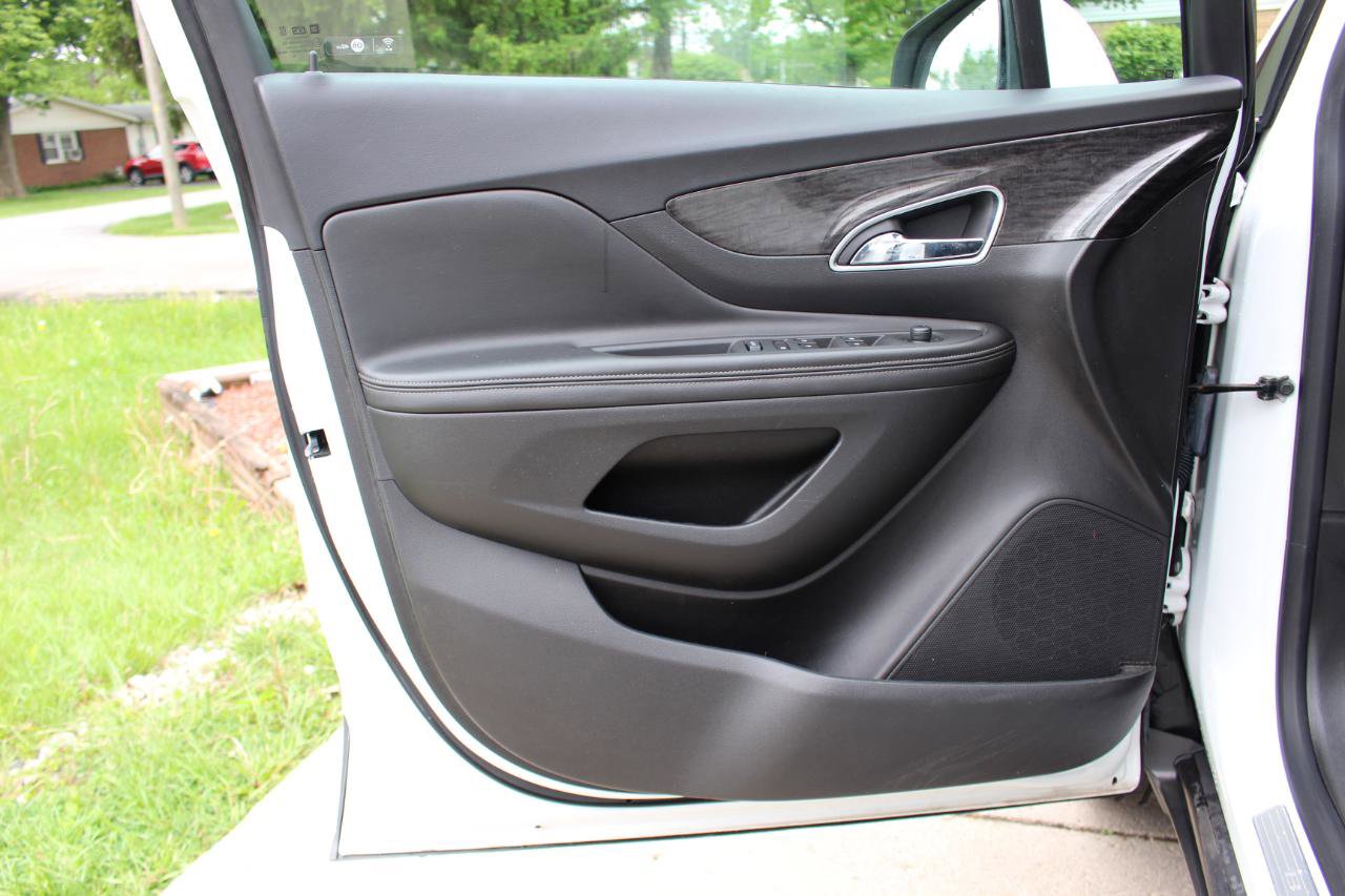 Used 2016 Buick Encore Convenience FWD image 11