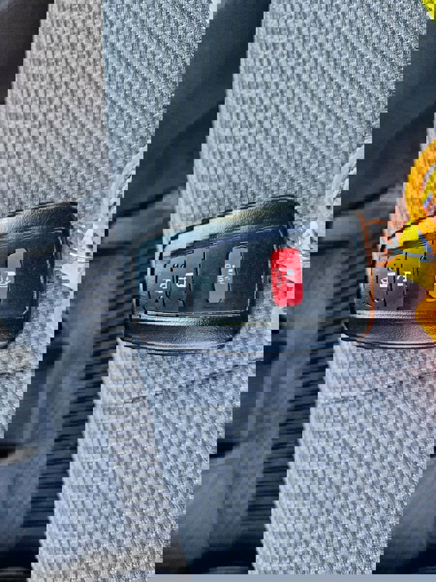 Used 2023 Toyota Highlander L image 29