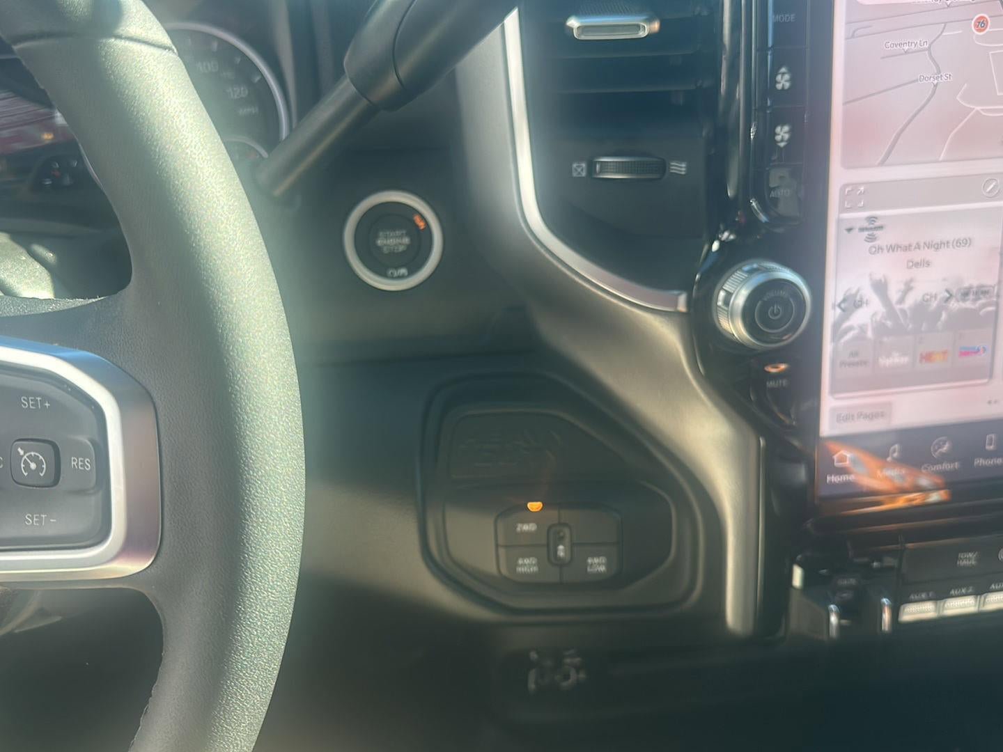 New 2026 RAM 5500 4x4 Regular Cab image 13
