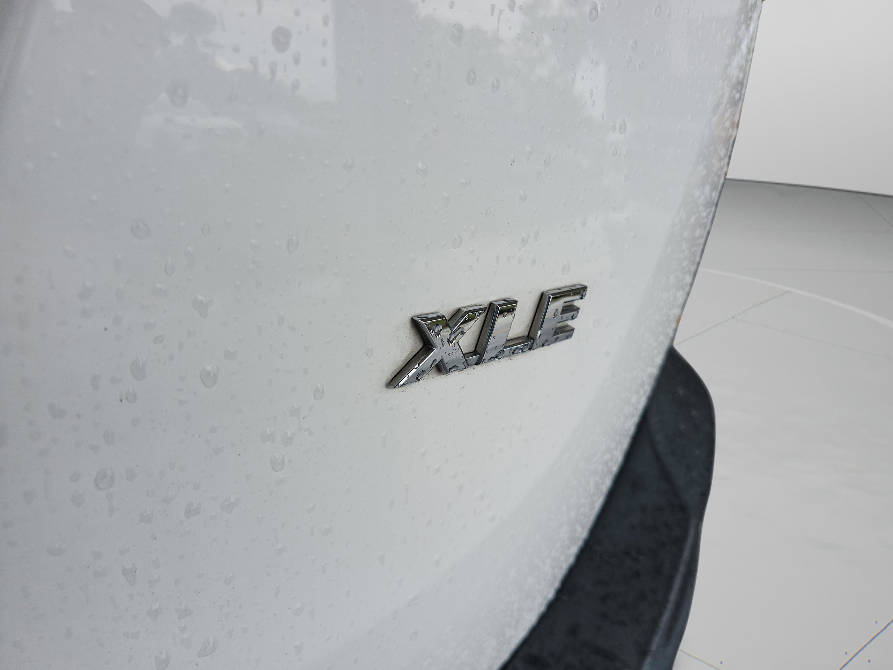 Used 2015 Toyota RAV4 XLE FWD image 28