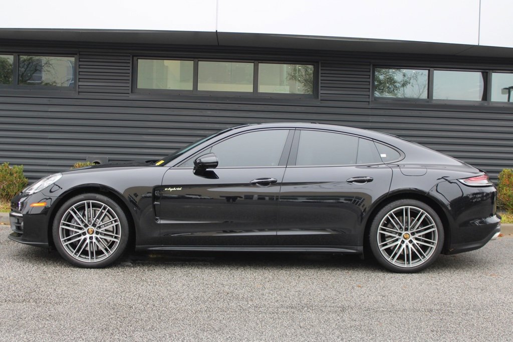 Used 2023 Porsche Panamera 4 image 2