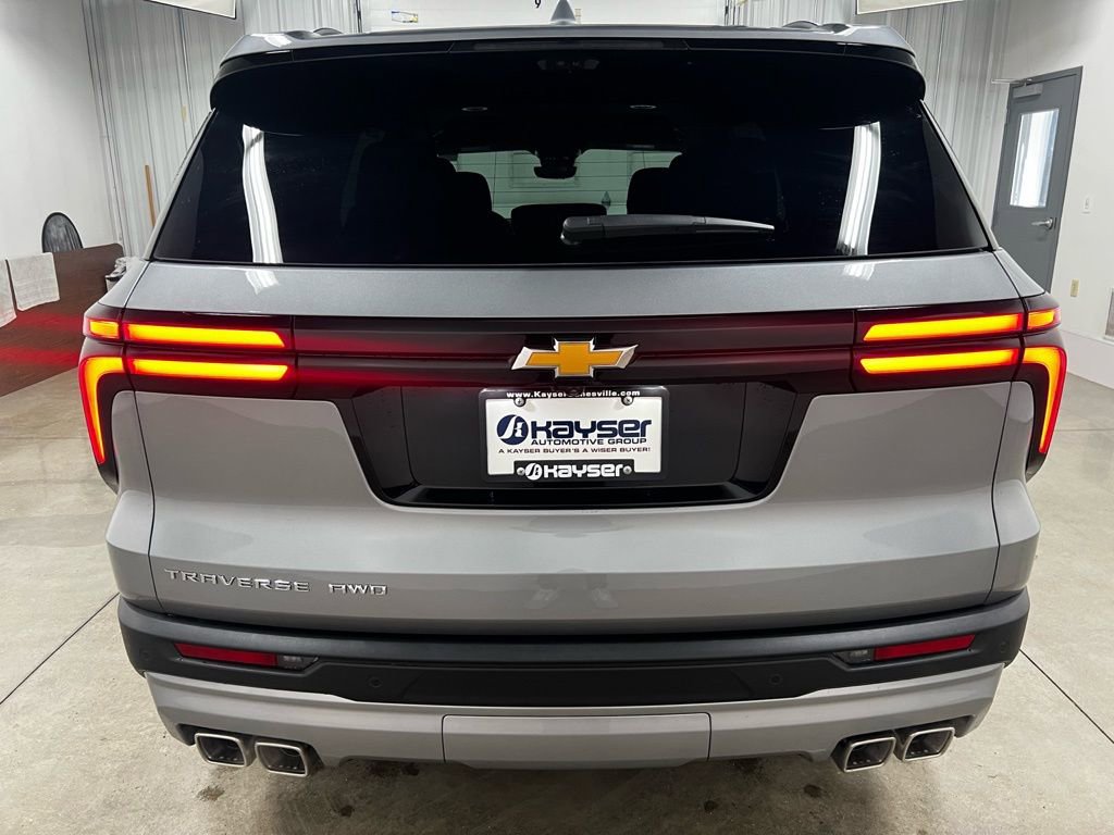 New 2026 Chevrolet Traverse LT w/ Driver Confidence Package image 4