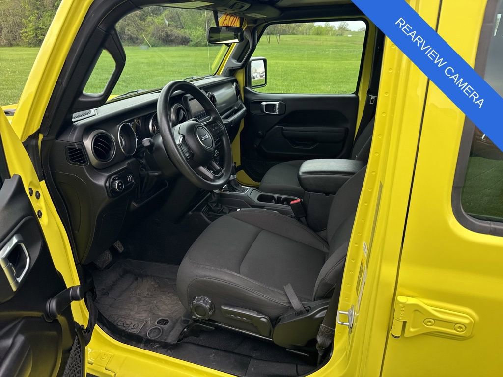 Used 2023 Jeep Gladiator Sport image 16