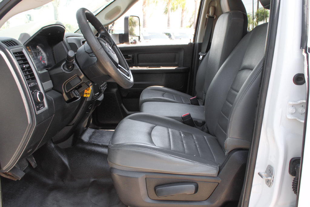 Used 2018 RAM 4500 Tradesman w/ Max Tow Package RWD image 17