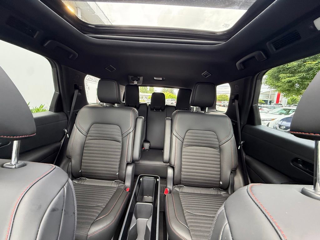 New 2026 Nissan Pathfinder Rock Creek w/ Rock Creek Premium Package AWD/4WD image 17