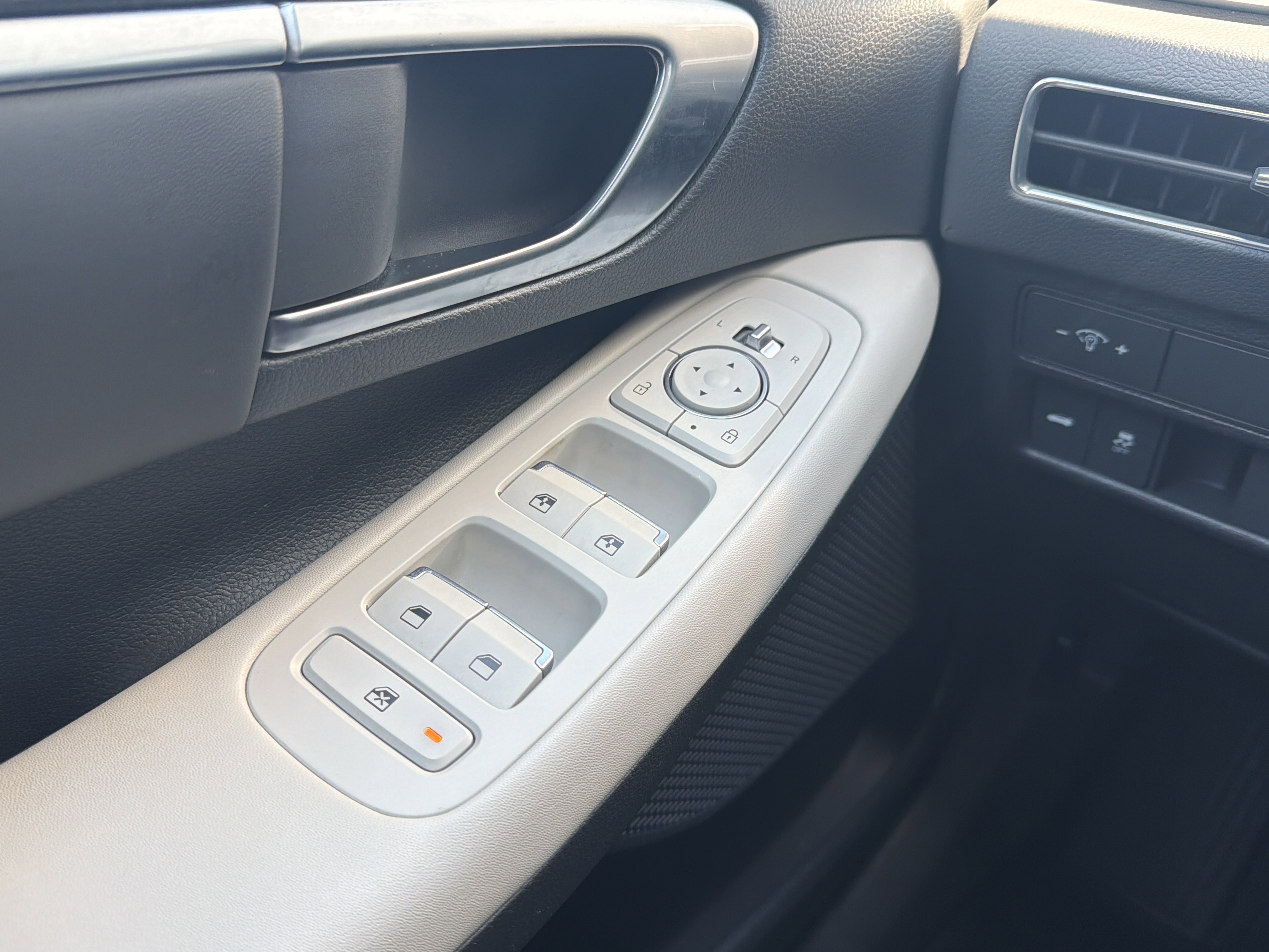 Used 2021 Hyundai Sonata SEL image 23