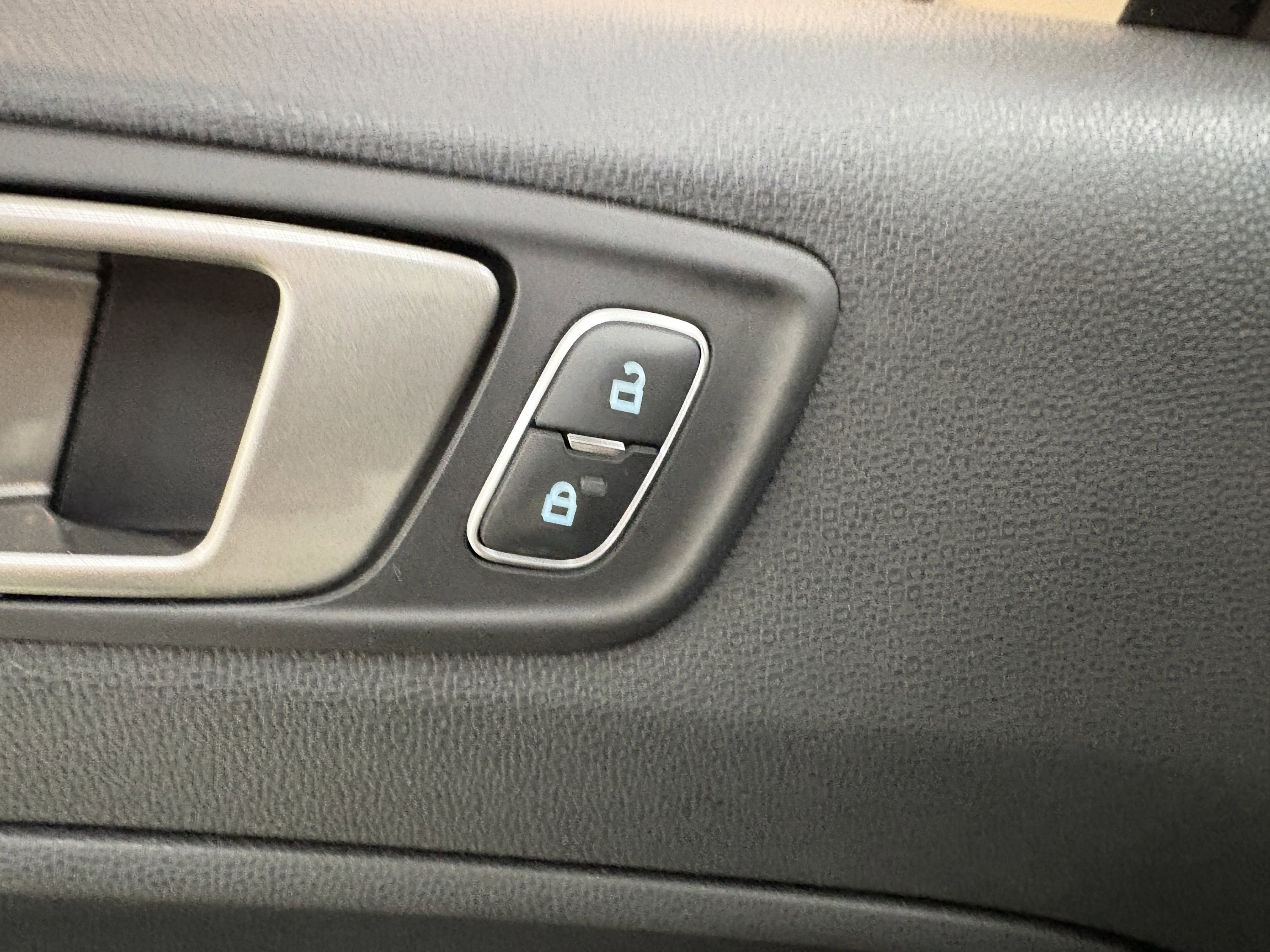 Used 2021 Ford EcoSport SE w/ SE Appearance Package FWD image 26