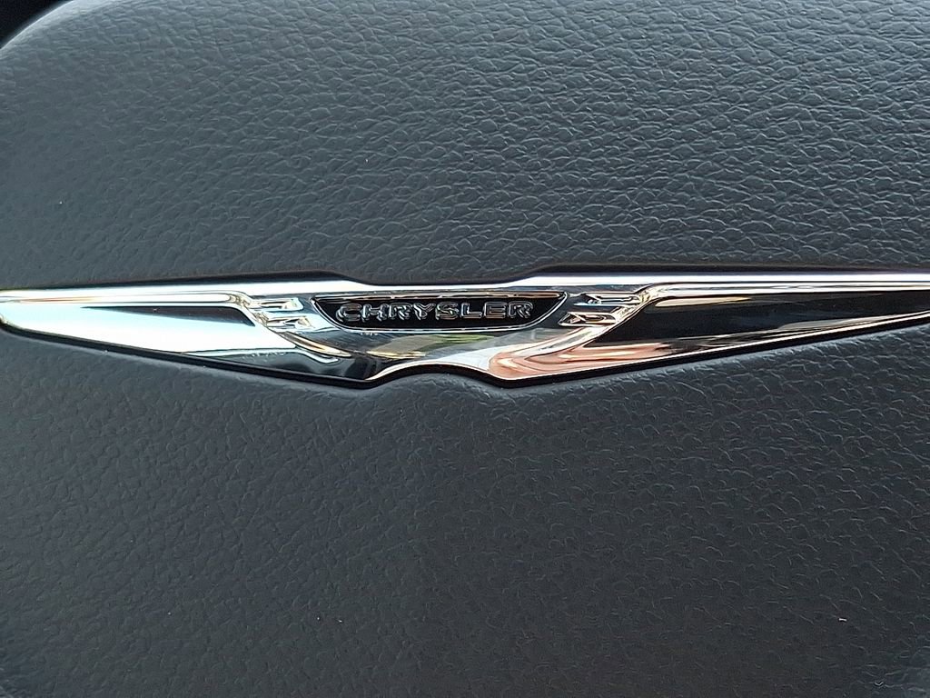 New 2025 Chrysler Voyager LX image 20