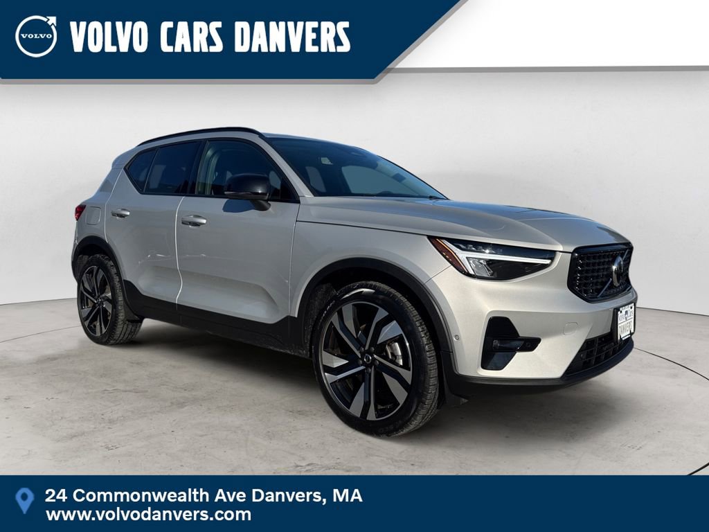 Certified 2025 Volvo XC40 B5 Plus