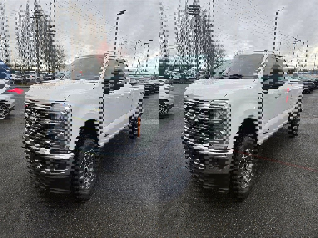 New 2025 Ford F350 Lariat w/ Lariat Ultimate Package