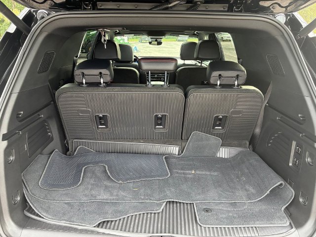 Used 2026 Chevrolet Traverse RS w/ LPO, Floor Liner Package AWD/4WD image 6