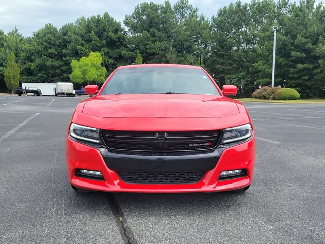 Used 2015 Dodge Charger SXT RWD image 2