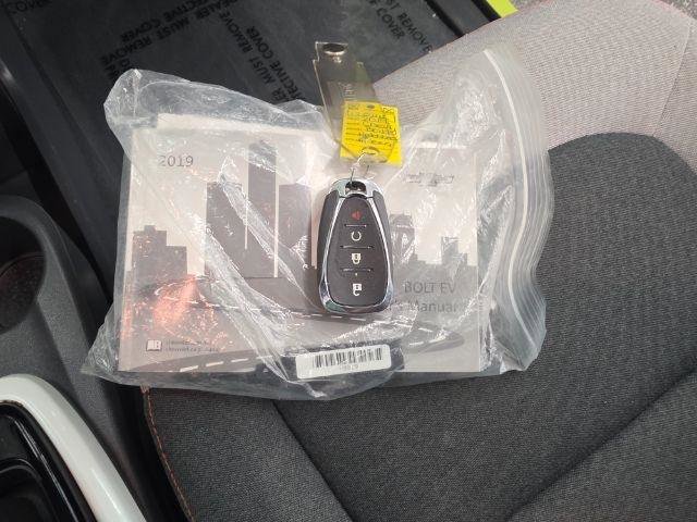 Used 2019 Chevrolet Bolt LT FWD image 23
