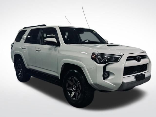 Used 2024 Toyota 4Runner TRD Off-Road Premium image 4