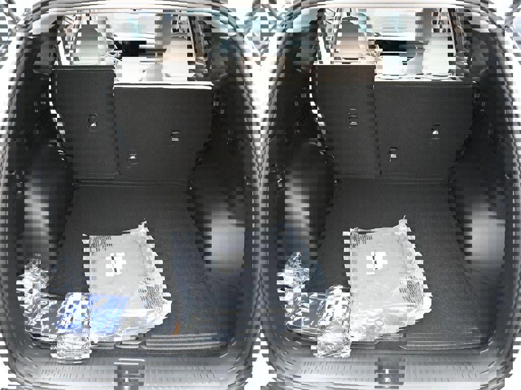 New 2025 Hyundai Tucson SEL image 23