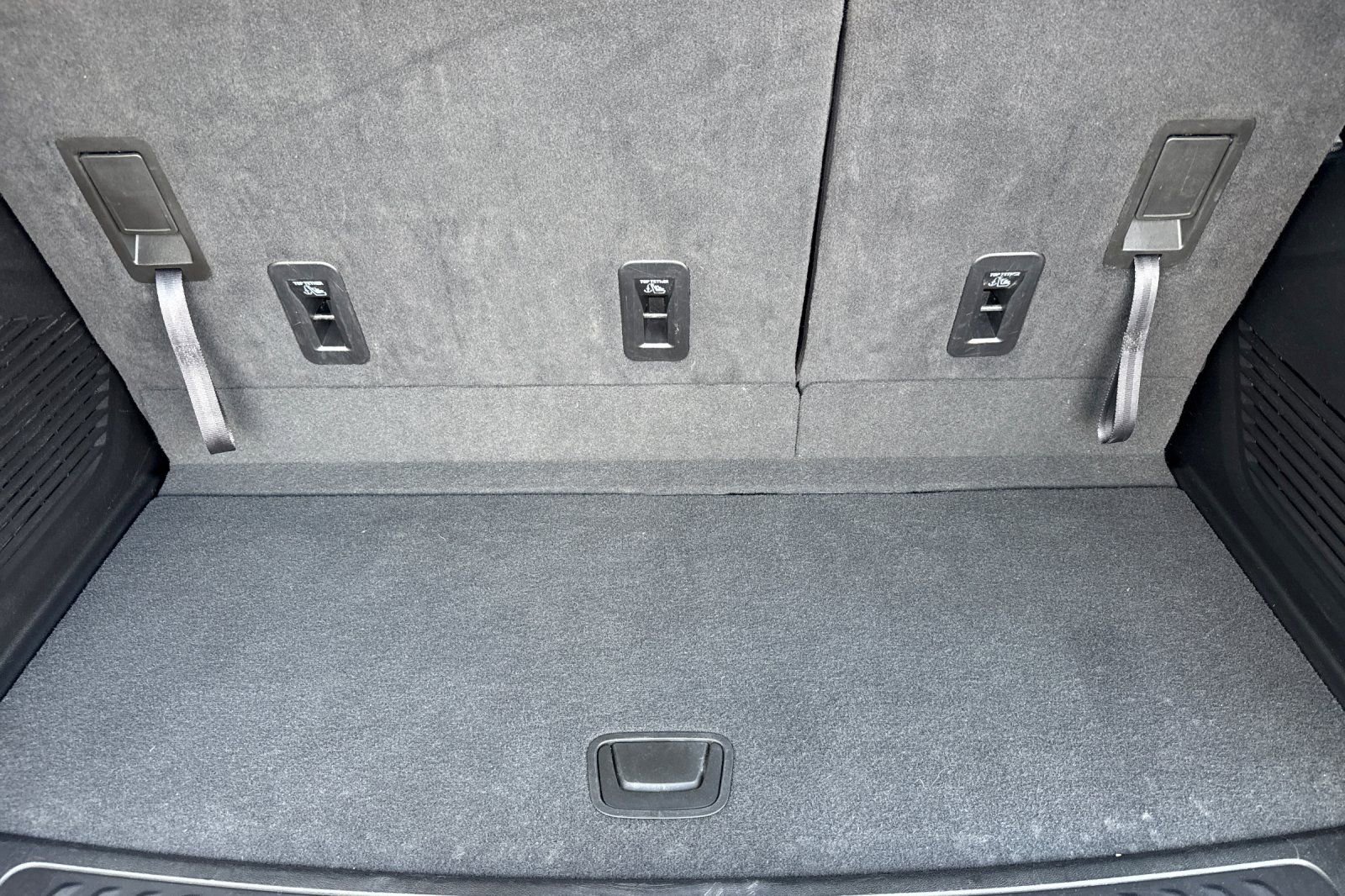 Used 2024 Chevrolet Tahoe LT image 17