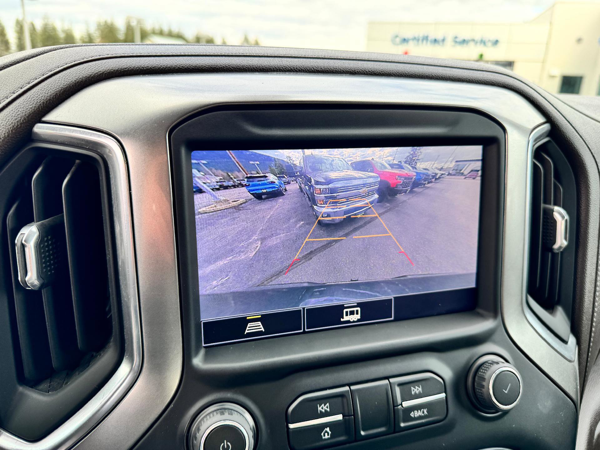 Used 2022 Chevrolet Silverado 1500 LT Trail Boss w/ Convenience Package II image 30