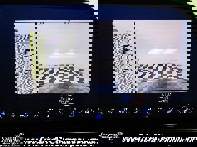 Certified 2025 Chevrolet Equinox EV RS image 8