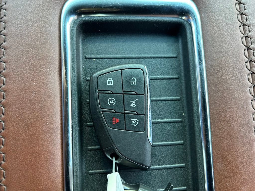 Used 2023 GMC Yukon XL Denali Ultimate AWD/4WD image 39