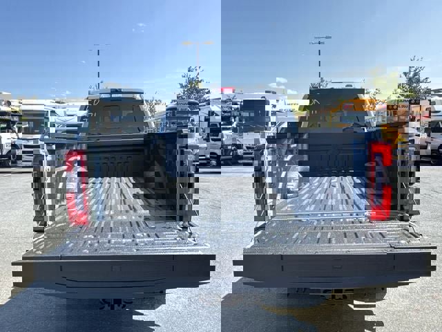 New 2026 Ford F350 Platinum w/ FX4 Off-Road Package image 24