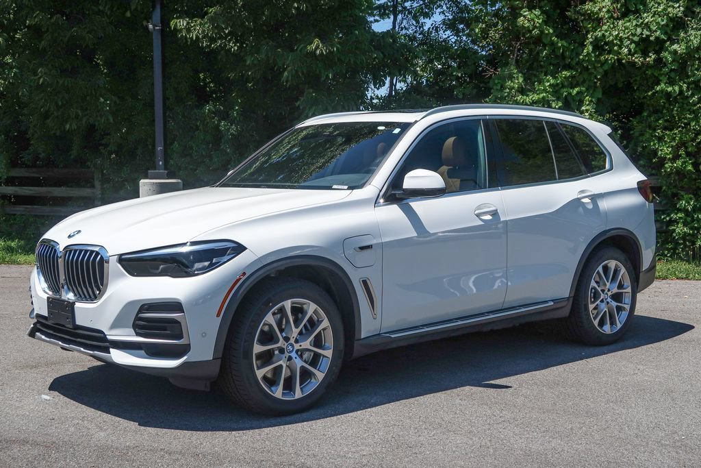 Used 2023 BMW X5 xDrive45e AWD/4WD image 3