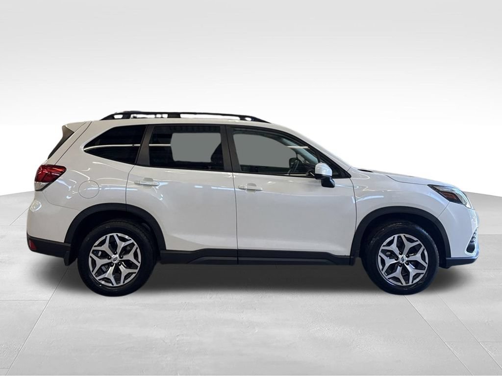 Certified 2023 Subaru Forester Premium AWD/4WD image 30