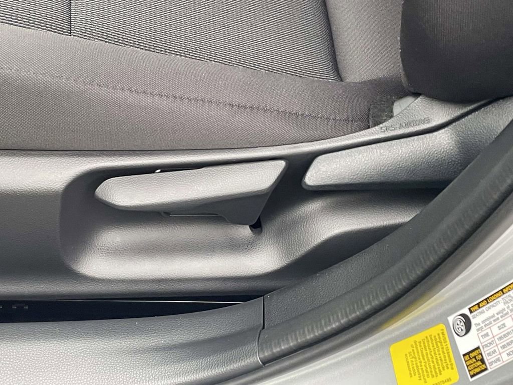 New 2026 Toyota Prius LE image 28