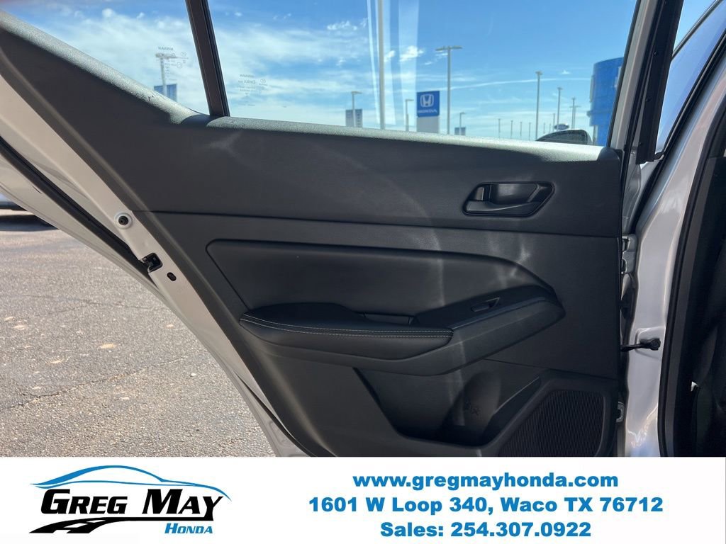 Used 2024 Nissan Altima 2.5 SV image 15