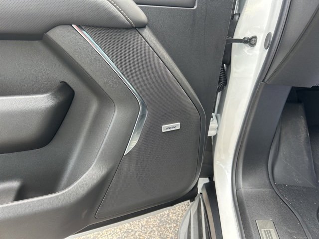 New 2025 Chevrolet Suburban Premier image 14