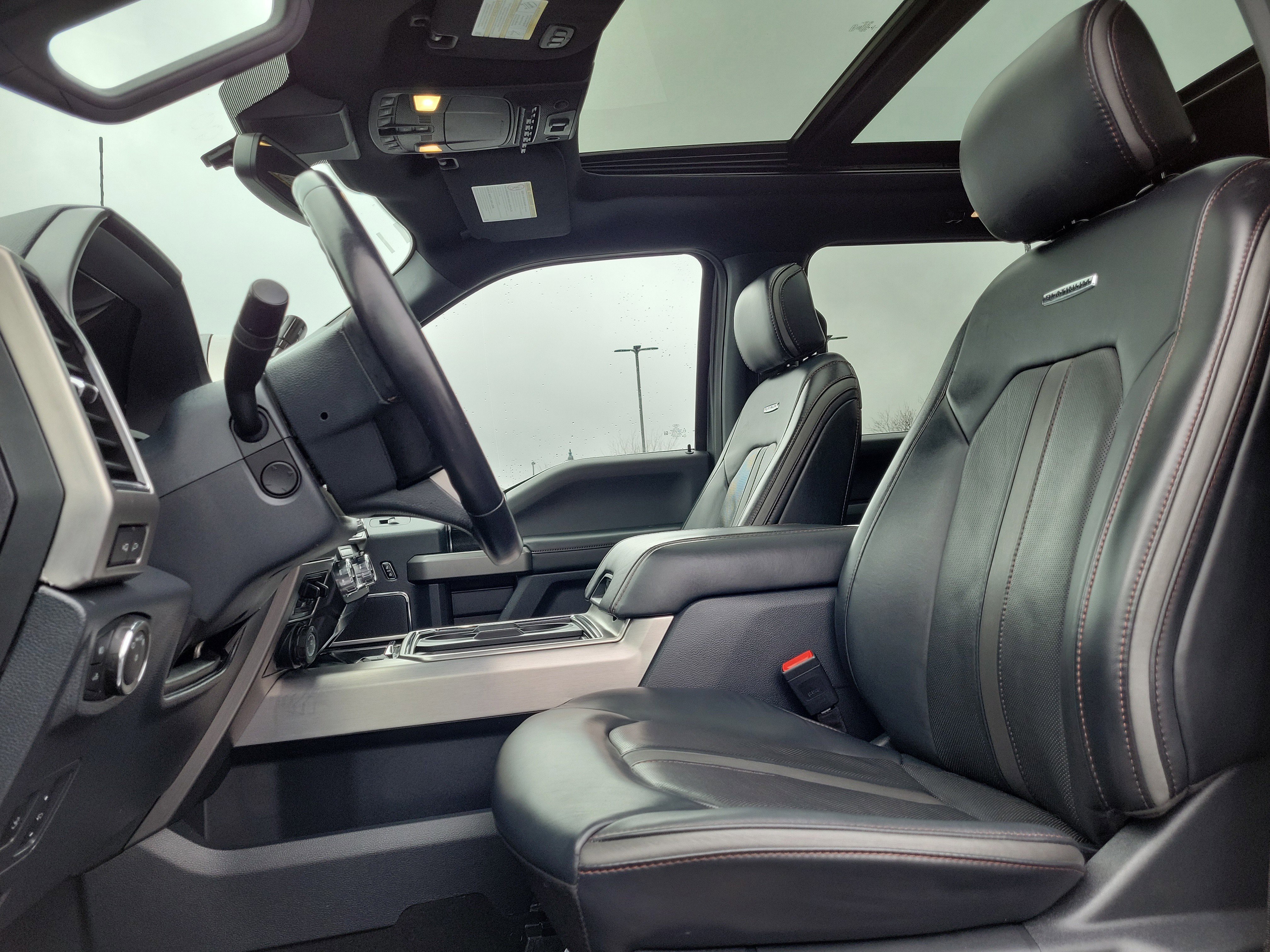 Certified 2022 Ford F250 Platinum w/ FX4 Off-Road Package image 21