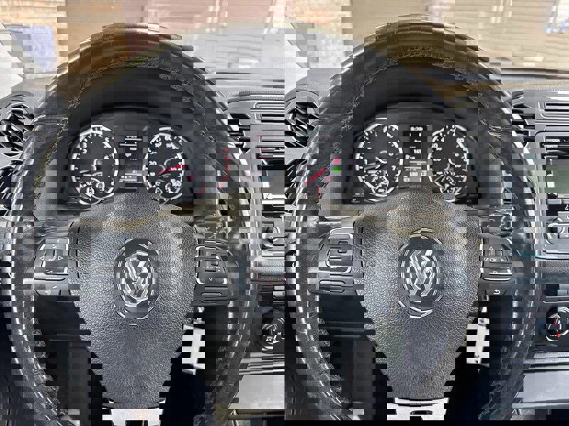 Used 2013 Volkswagen Tiguan S image 21