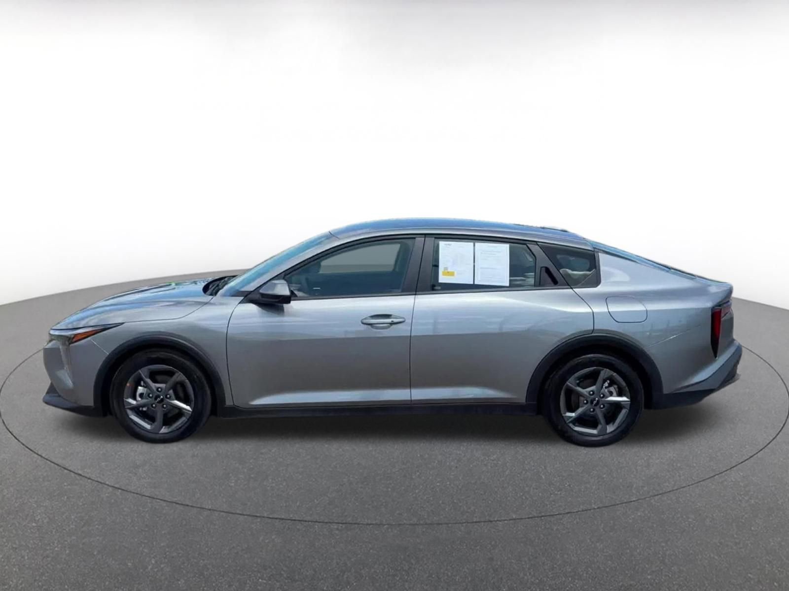 Used 2025 Kia K4 FWD image 7