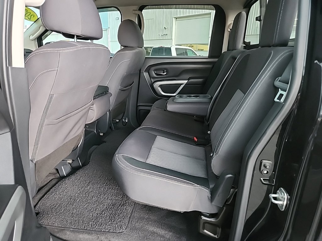 Used 2021 Nissan Titan SV w/ Accessory Utility Package AWD/4WD image 31