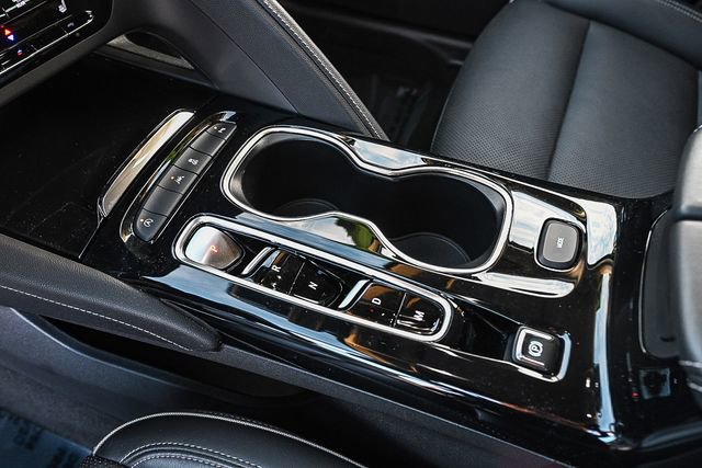 Used 2023 Buick Envision Essence image 20