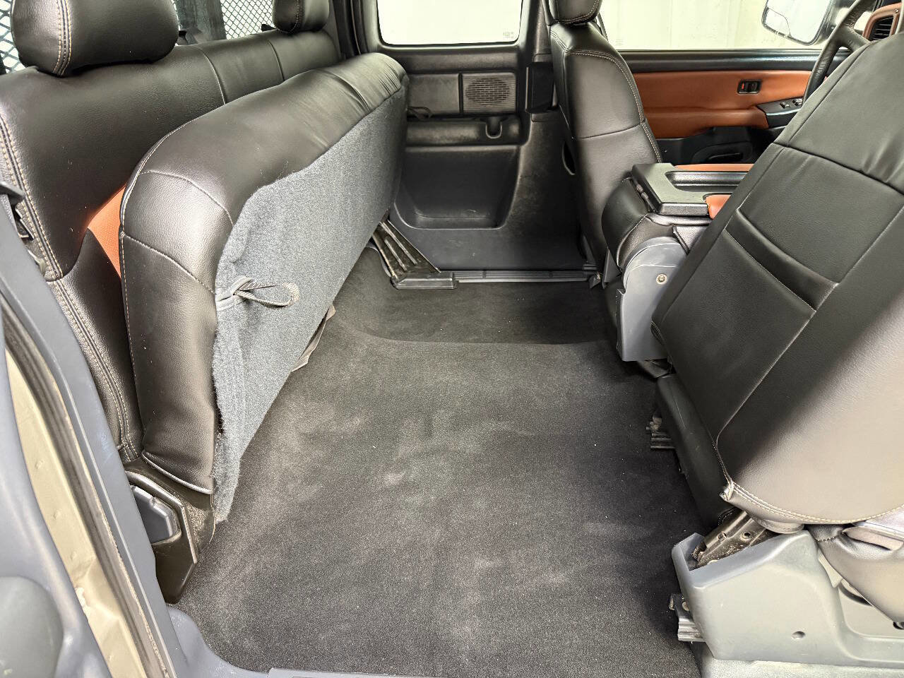 Used 2002 Chevrolet Silverado 3500 2WD Extended Cab image 31