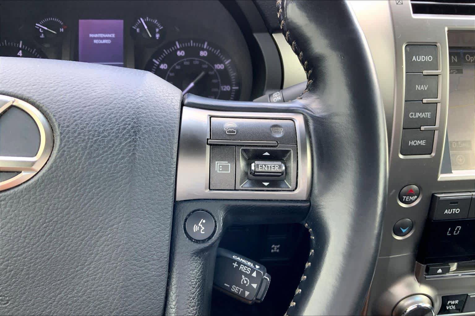 Used 2018 Lexus GX 460 Premium w/ Premium Package AWD/4WD image 25