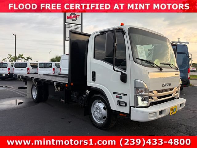 Used 2024 Isuzu NPR RWD image 6