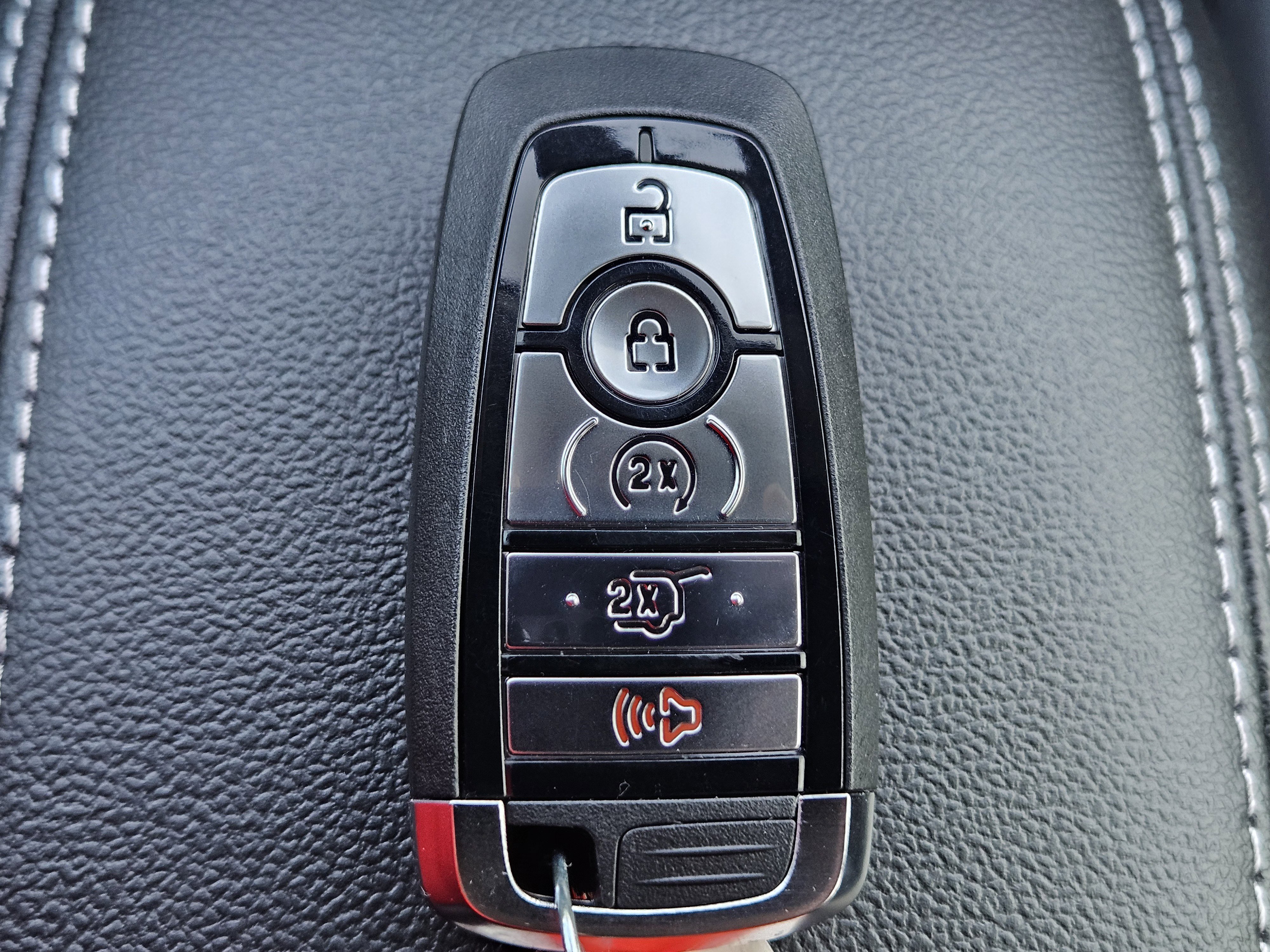 New 2026 Ford Escape SE image 35