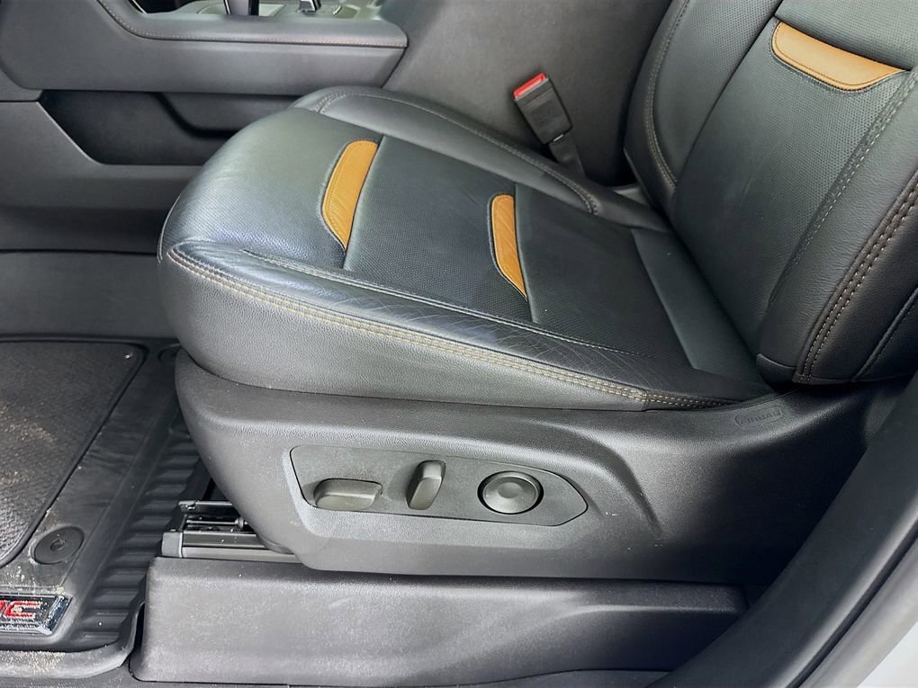 Used 2025 GMC Sierra 1500 AT4 w/ AT4 Premium Package AWD/4WD image 34