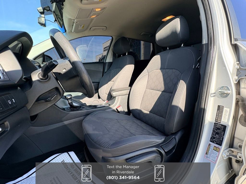 Used 2019 Kia Niro LX image 13