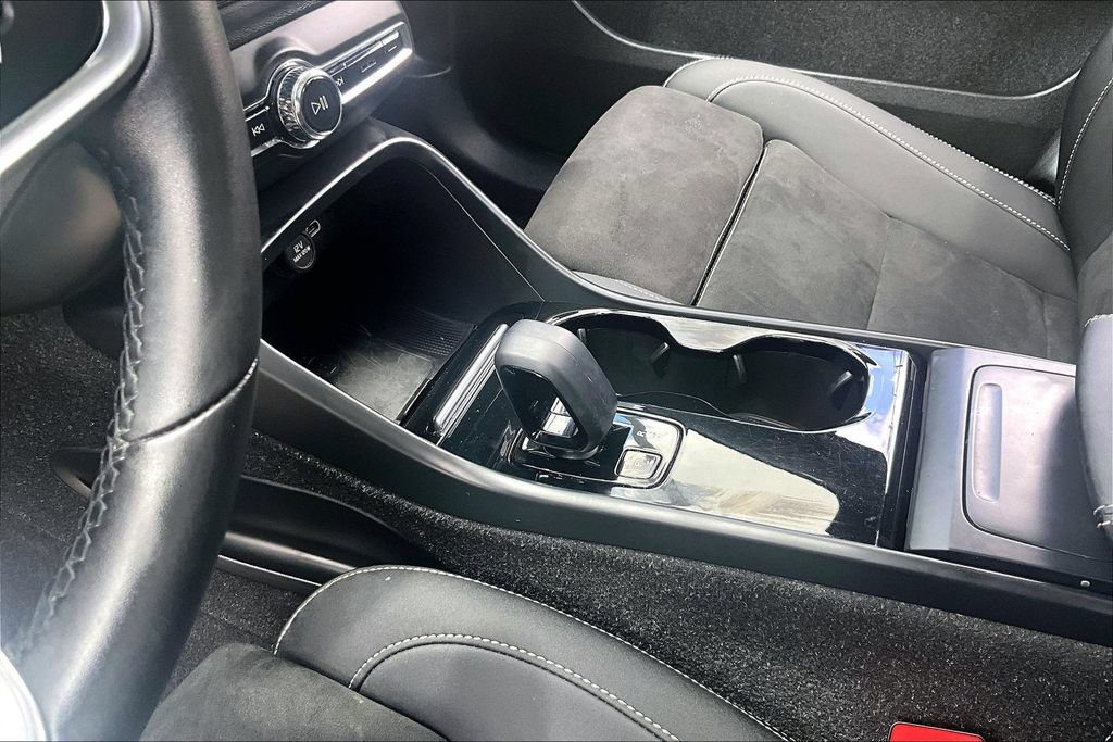Certified 2023 Volvo C40 P8 Recharge Plus AWD/4WD image 19