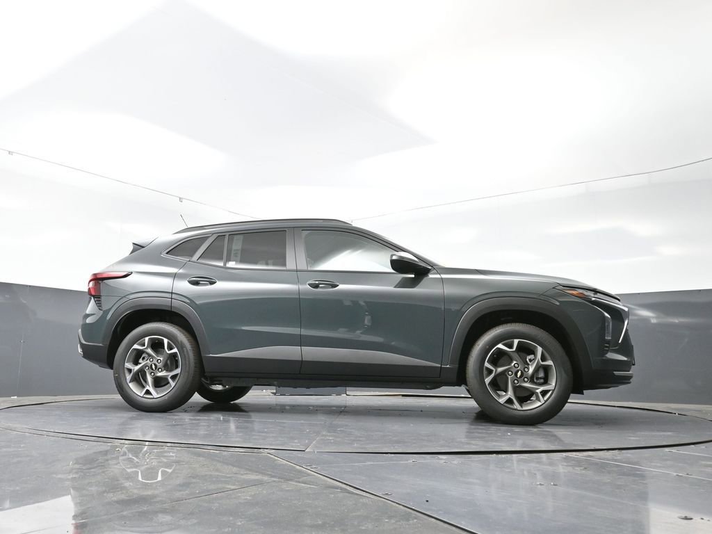 New 2025 Chevrolet Trax LT w/ Driver Confidence Package image 42