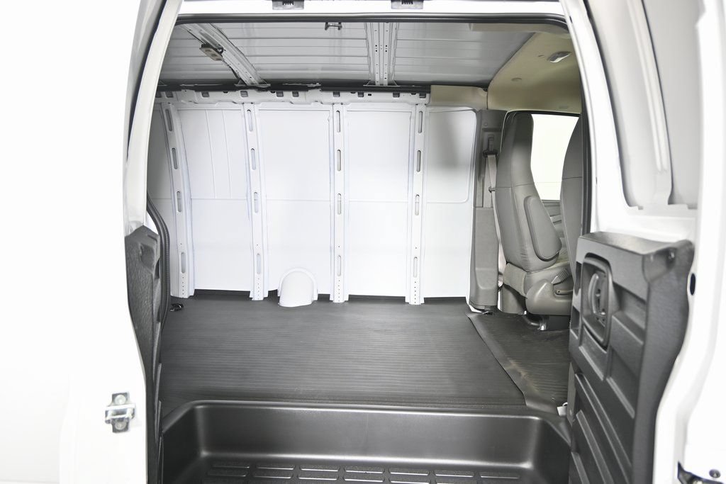 New 2026 Chevrolet Express 3500 Extended w/ Driver Convenience Package RWD image 15