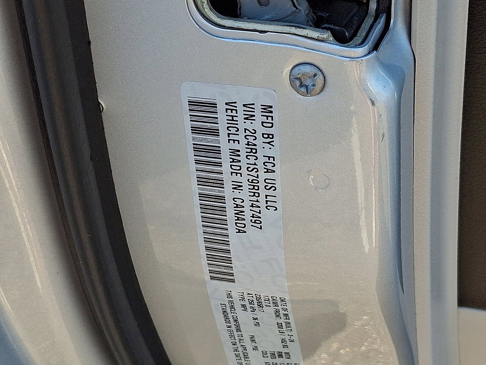 Used 2024 Chrysler Pacifica Limited FWD image 27
