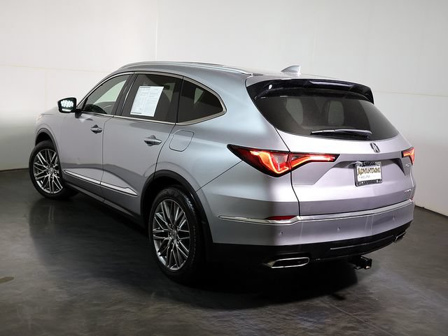 Used 2023 Acura MDX SH-AWD w/ Advance Package image 2
