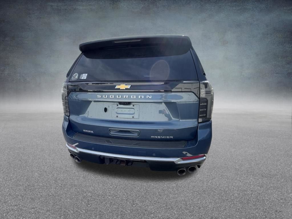 Used 2025 Chevrolet Suburban Premier image 7