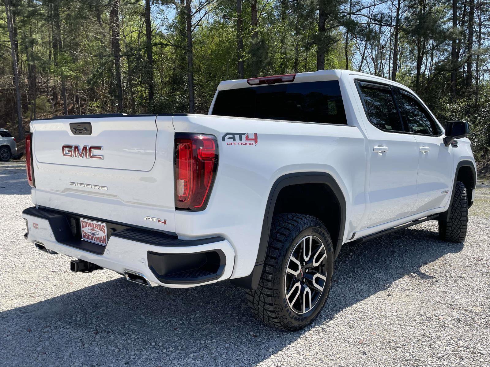 Used 2025 GMC Sierra 1500 AT4 w/ AT4 Premium Package image 23