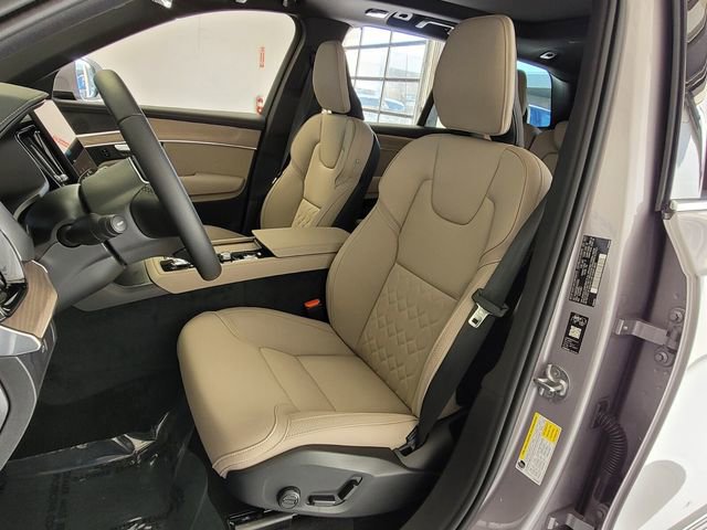 New 2026 Volvo XC90 B6 Core w/ Protection Package AWD/4WD image 7