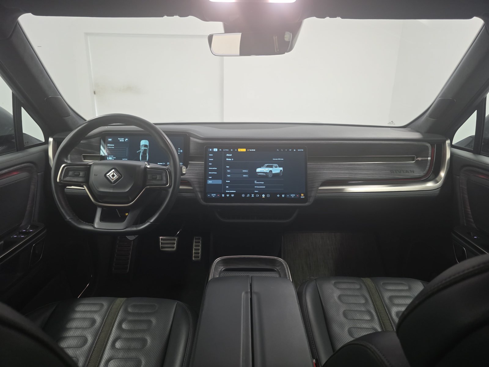 Used 2022 Rivian R1T Adventure AWD/4WD image 25